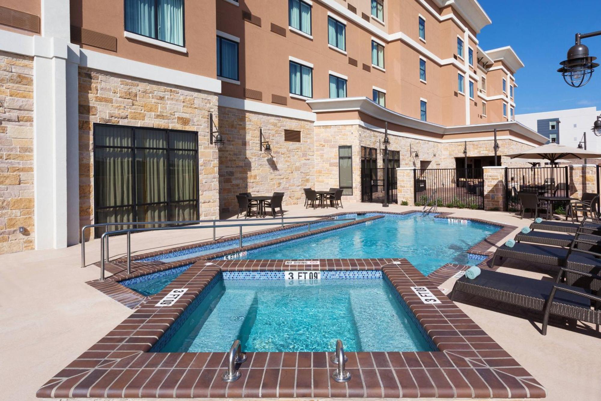 Hotel Courtyard By Marriott San Angelo Extérieur photo